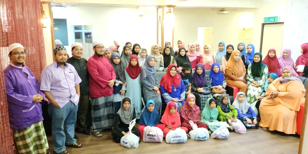 Iftar and Contribution from Sobella Beauty Kota Bharu