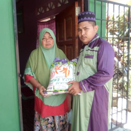 RICE 2019 - Distribution at Masjid Istana Kubang Kerian (7)